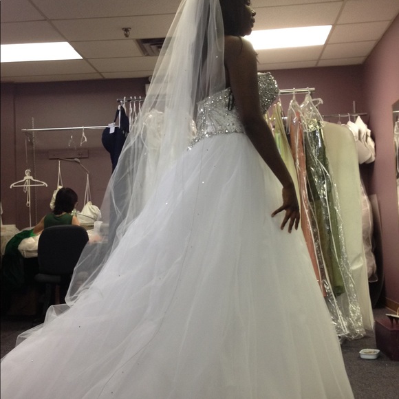 Wedding Dress - White, princess, crystal bodice - Picture 4 of 5